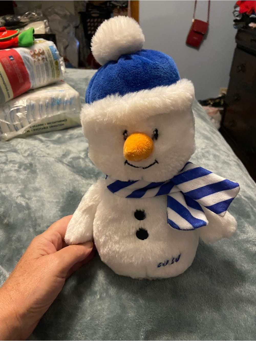 American Greetings White Plush snowman with  Brand Tag 2020 11”